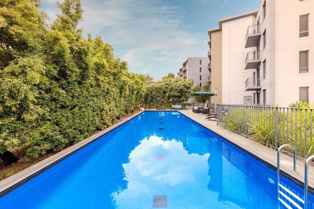 Oaks Sydney North Ryde Suites Экстерьер фото